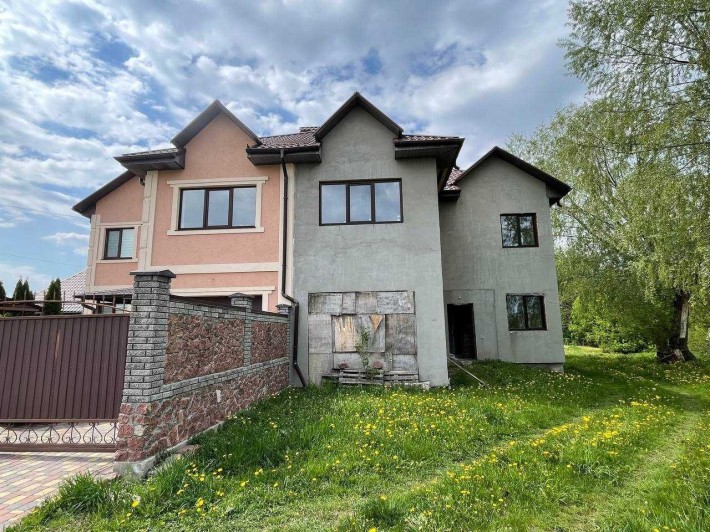 Дуплекс за 73000$ в Білогородці з газом, великою ділянкою та гаражем - фото 1