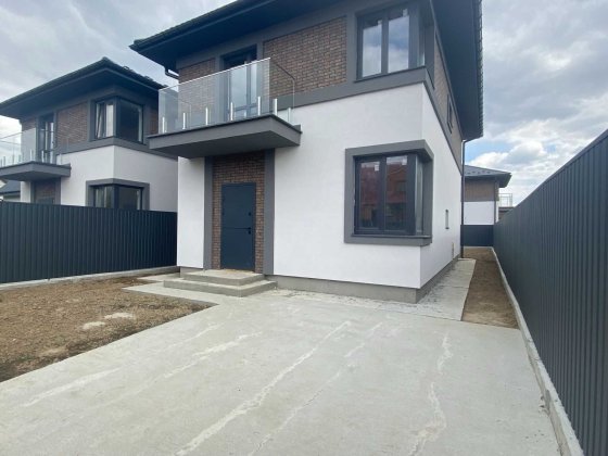 Заміський будинок с. Шевченкове.10 хвилин до метро Житомирська Шевченкове