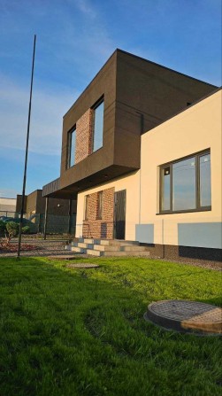 Продам ексклюзивний будинок в Білогородці з гарною терасою - фото 1