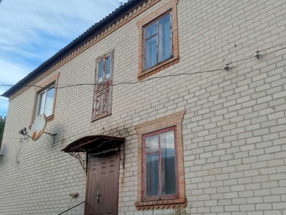 Двоповерховий будинок Бобринець