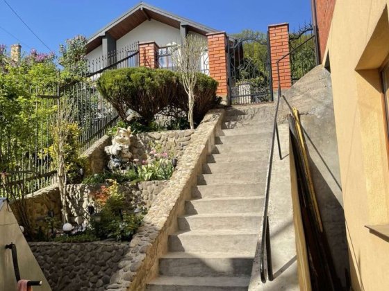 Будинок Винники терміново Винники