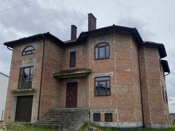 Будинок у передмісті Львова (с. Солонка, бічна Наварійська). Сокольники