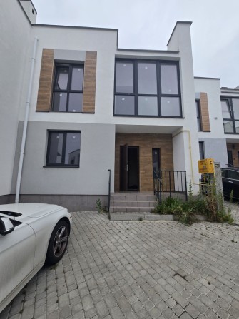 Продаж котеджу від власника - фото 1