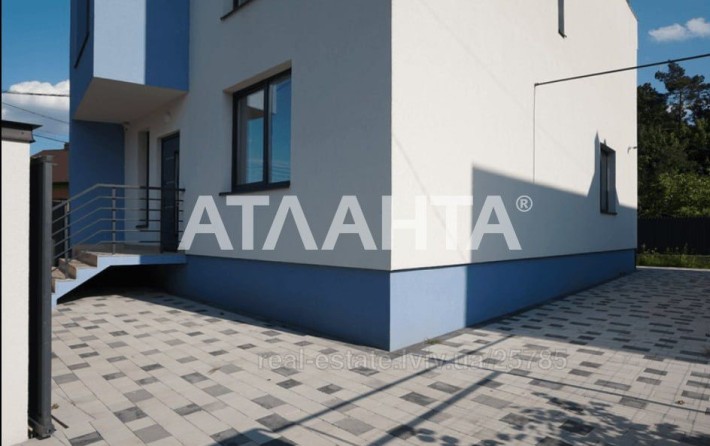 Терміново, готовий будинок для проживання  в таунхаусі на 5 сімей! - фото 1