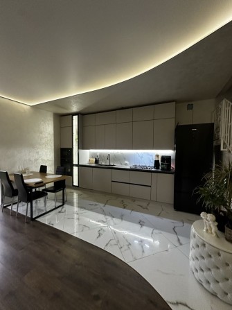 Термвновий Продаж!Котедж з ремонтом с.Рудно (140 м2, 2,5 сот ділянка) - фото 1