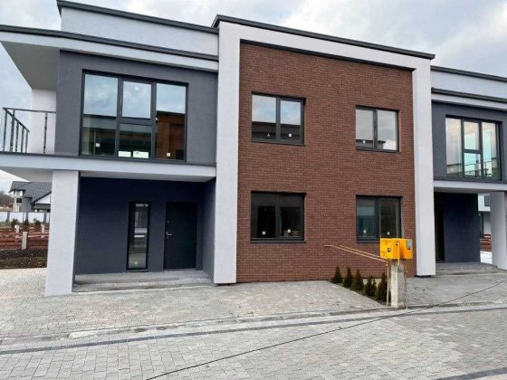 БЕЗ КОМІСІЇ Продаж котеджу в топовій локації у м. Пустомити Пустомыты