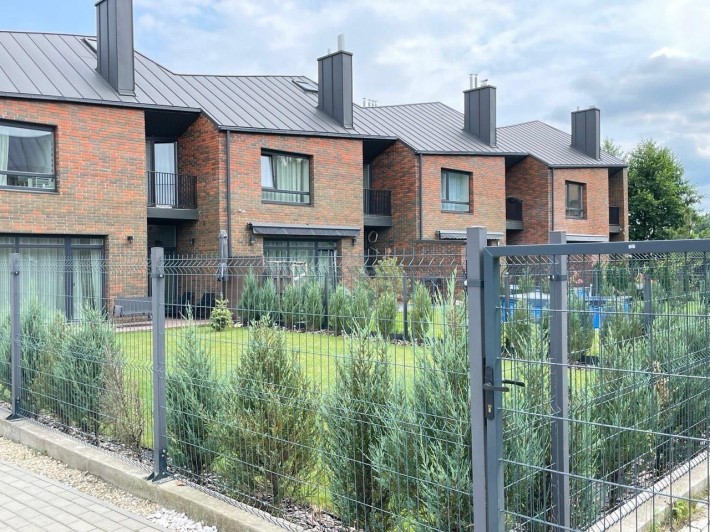 Продаж таунхаусу в с. Зубра - фото 1