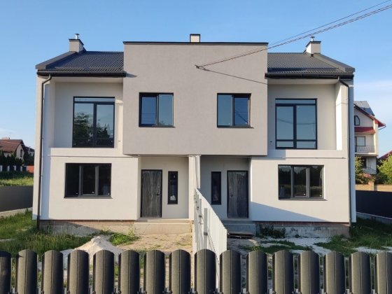 Продаж сучасного котеджу Зимна Вода Зимняя Вода