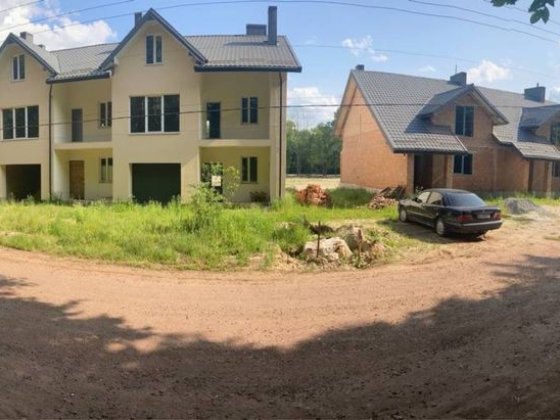 Продаж котеджу площею 140кв.м. в с.Зимна Вода Ціна 95999$. Торг Зимняя Вода