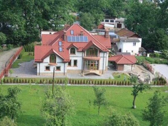 Продаж будинку в центрі Моршина Моршин