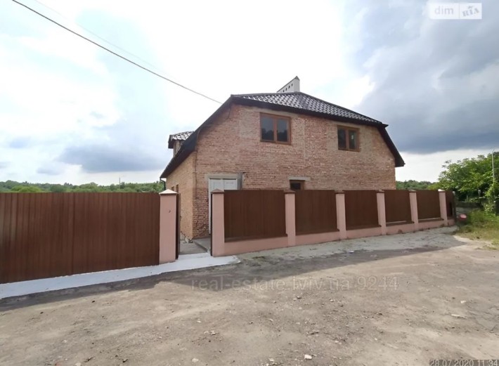 Продаж окремостоячого будинку в Малехові у передмісті Льова - фото 1