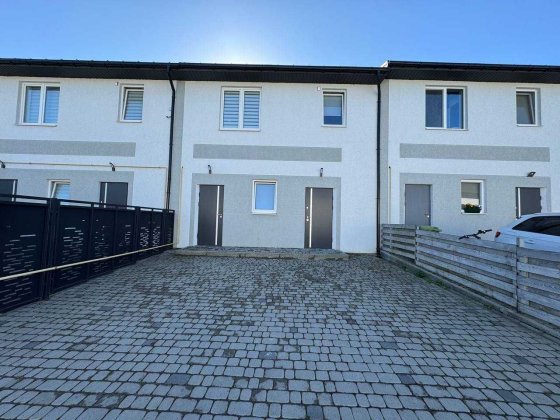 Продаж котеджу с.Малехів з сучасним ремонтом Малехів