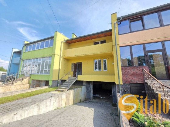 Продаж будинку, Конопниця Конопница