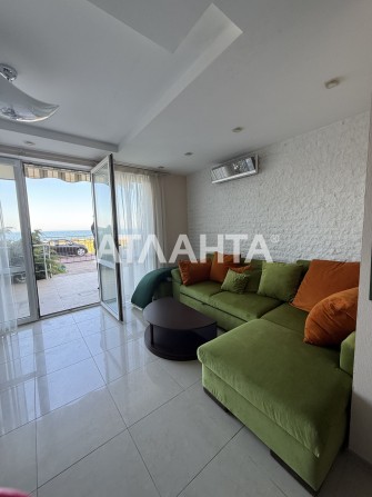 Продам летнюю резиденцию на берегу моря в Совиньоне - фото 1