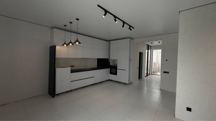 Дом с новым ремонтом 170м2 3комнаты,гараж 4сот Без Комиссии Рассрочка - фото 1