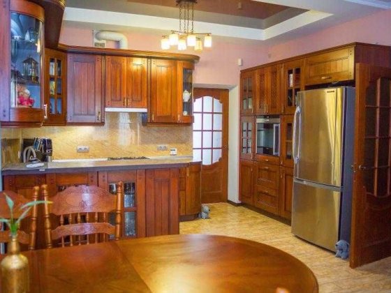 Продам сучасний будинок, 181 м², 6 соток в центрі Авангарду! Авангард