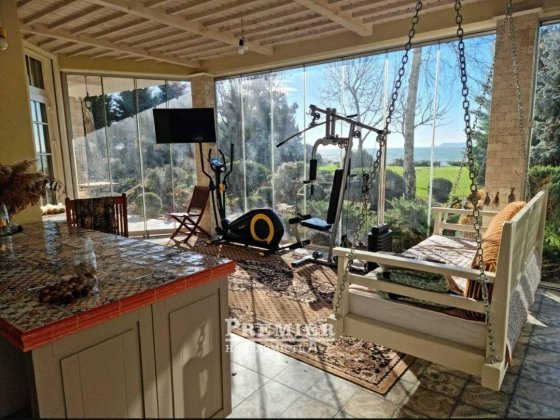 Дом первая линия моря. Тартус Лески