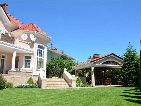 Дом у моря. Тартус Лески