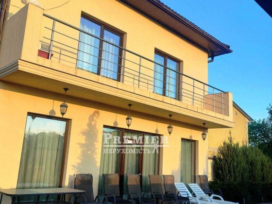 Будинок з ремонтом у Лісках! Лески