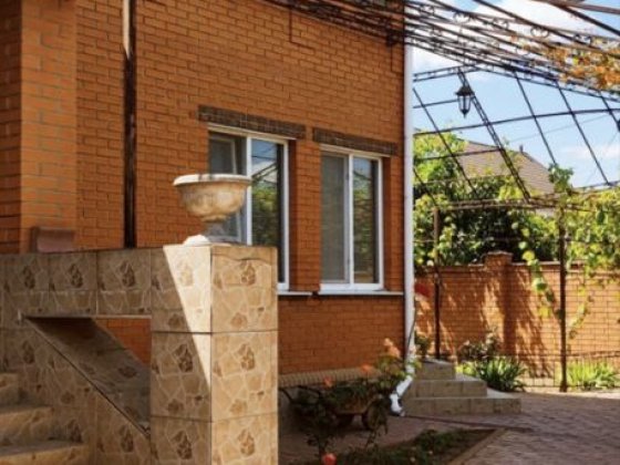 Хозяйский добротный дом в Фонтанке Фонтанка