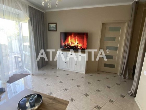 Отличный  таунхаус с капремонтом в  пос. Нерубайское. Нерубайское