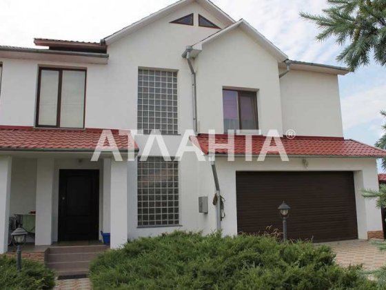 Добротный современный дом в районе Усатово-1. Усатове