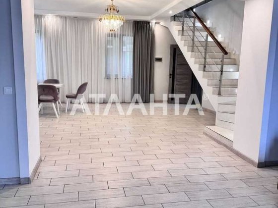 Шикарный и просторный двухэтажный дом - идеальное сочетание комфорта. Усатово