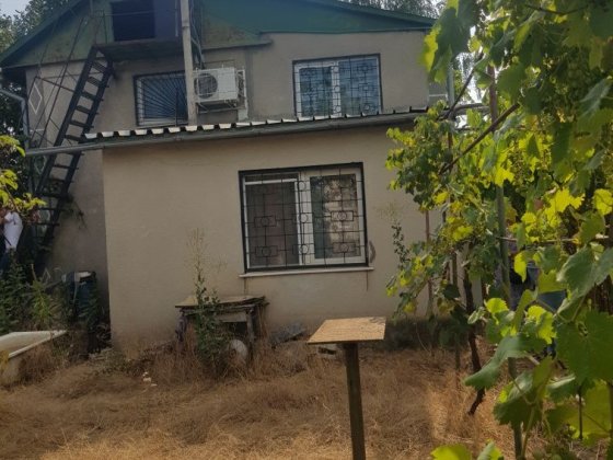 Дом 2 этажа на участке 6 соток. Пригород Черноморска. Молодежное