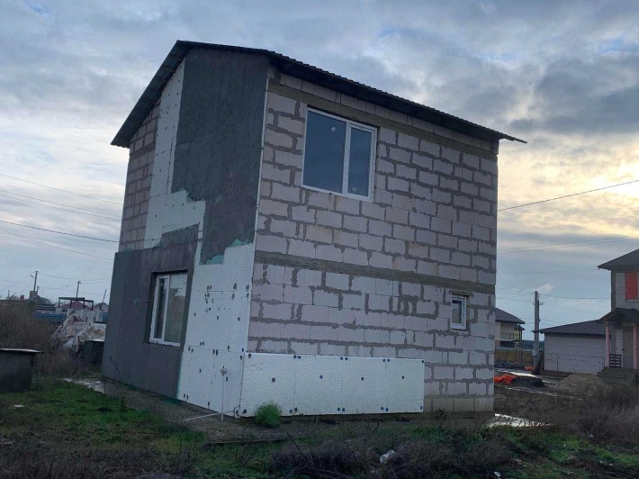 Продаж будинка - коробки в новому мікрорайоні с Молодіжне - фото 1