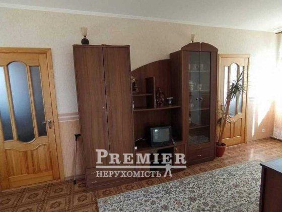 До продажу будинок 2000 р. у с. Молодіжне Молодіжне