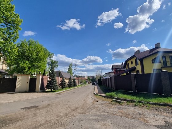 Без комісії! 20 соток в в котеджному містечку, ліс, Мінський мікрорайон, Київ Київ