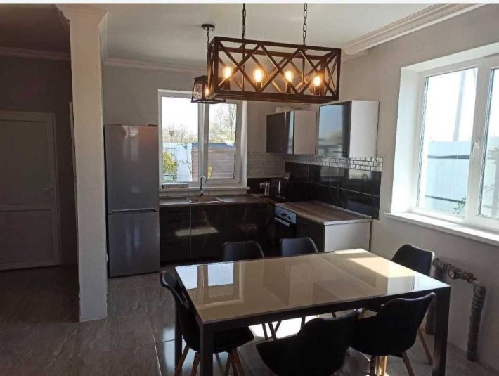 Продам дом в Новой Дофиновке - фото 1