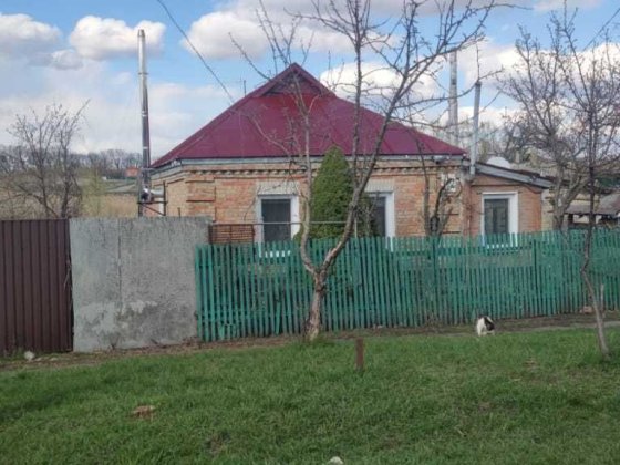 Продам будинок з допами (обладнання та мінітрактор з навісним) Карловка