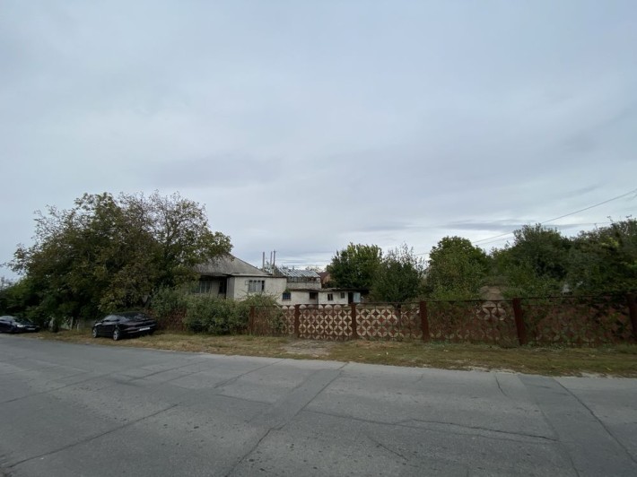 Продам будинок з земельною ділянкою - фото 1