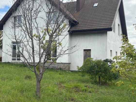 +Просторий двоповерховий будинок — готовий до внутрішніх робіт Белая Криница