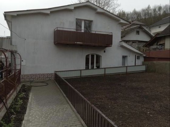 Продається 2 поверховий новозбудований будинок з гаражем у м.Теребовля Теребовля