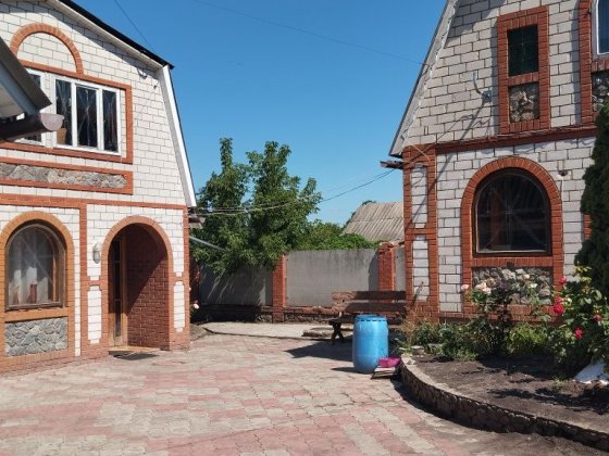 Продам 2-х поверховий капітальний будинок у Новій  Водолазі Нова Водолага