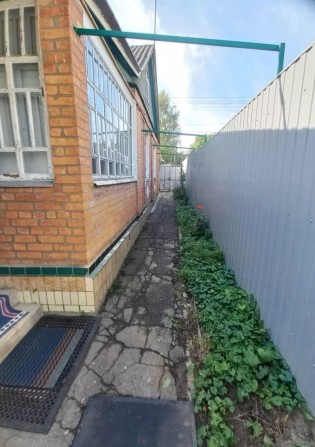 Продам ДОМ на 3 комнаты пгт Покотиловка - фото 1