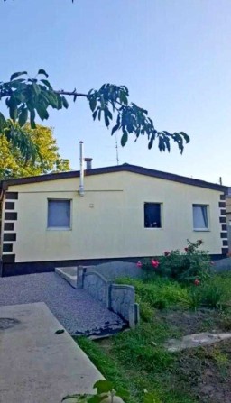 Продам добротный дом с капитальным ремонтом в Карачевке - фото 1