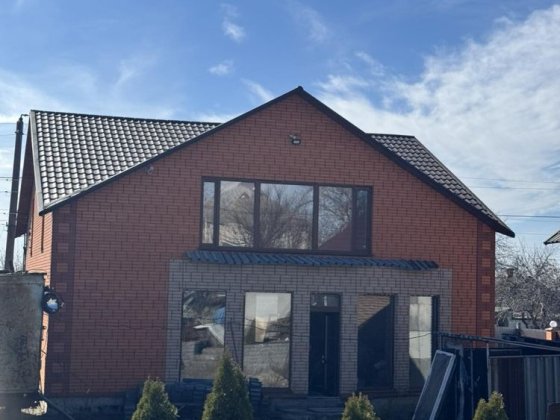 Продам двоповерховий будинок Первомайськ