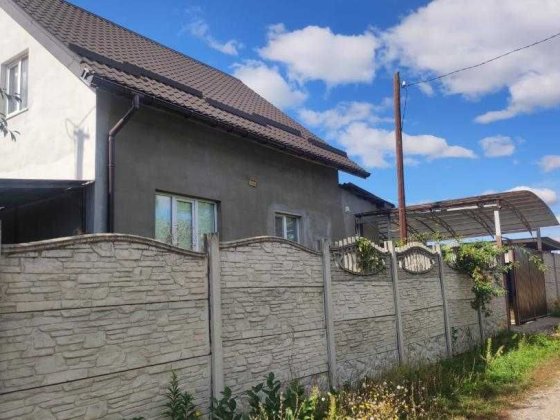 Продам будинок з усіма зручностями, Коротич Коротич