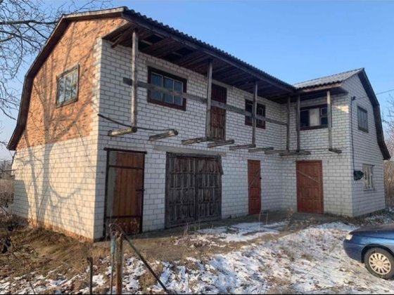 Будинок/Дача поруч з Золотоношею Золотоноша