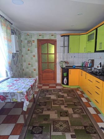 Просторий будинок у м. Звенигородка (район Замостя)

Продається затишн - фото 1