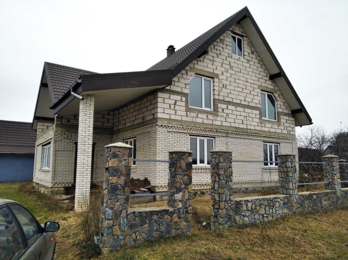 Будинок 2 поверх.110 кв. м, 7 кімнат,  Лесі УкраЇнки 43А смт Лисянка - фото 1