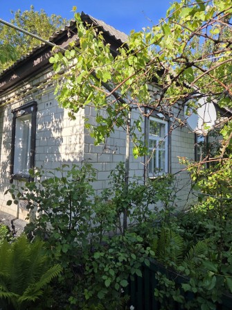 Продам гарний житловий будинок у м. Бахмач - фото 1