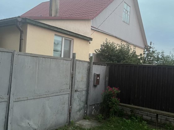 Терміново продається будинок у місті Остер Остер