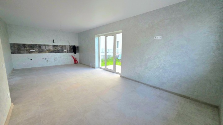 Будинок з РЕМОНТОМ на 5 сотках  поряд з КИЇВСЬКИМ шляхом - фото 1