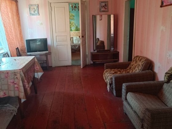 Продам частину будинку та земельну ділянку 7сот.в Броварах. Бровари