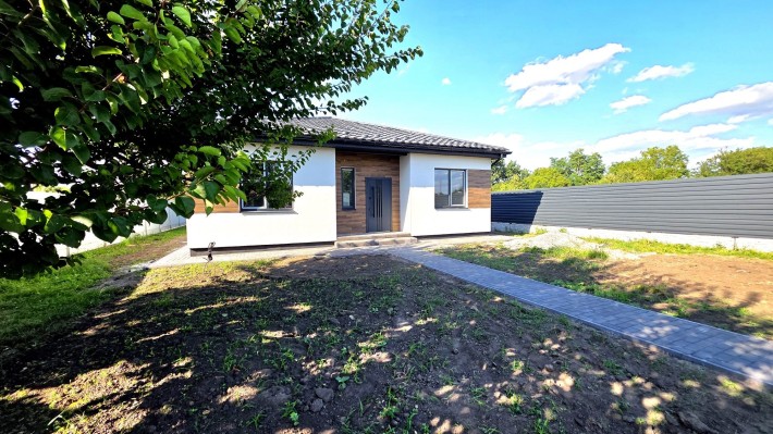 ЦЕНТР!! Р-н вул.ЄВРОПЕЙСЬКА , БУДИНОК 95 кв.м. на 8 сотках - фото 1