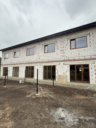 Продаж Таунхаусів у Святопетрівському біля Києва - фото 1